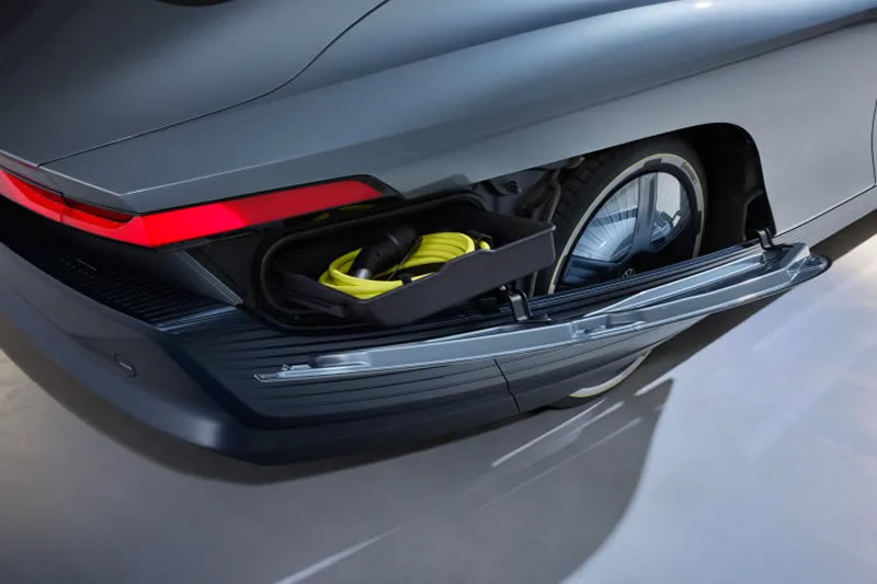 Volkswagen построила самый эффективный электромобиль — он проехал больше 1200 км на батарее меньше, чем у Tesla Model 3